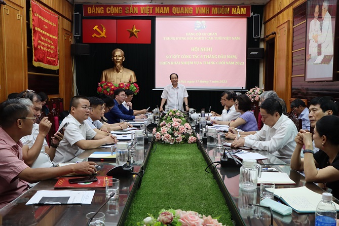 Đảng bộ cơ quan Trung ương Hội NCT Việt Nam: Sơ kết 6 tháng đầu năm 2023, triển khai nhiệm vụ 6 tháng cuối năm 2023